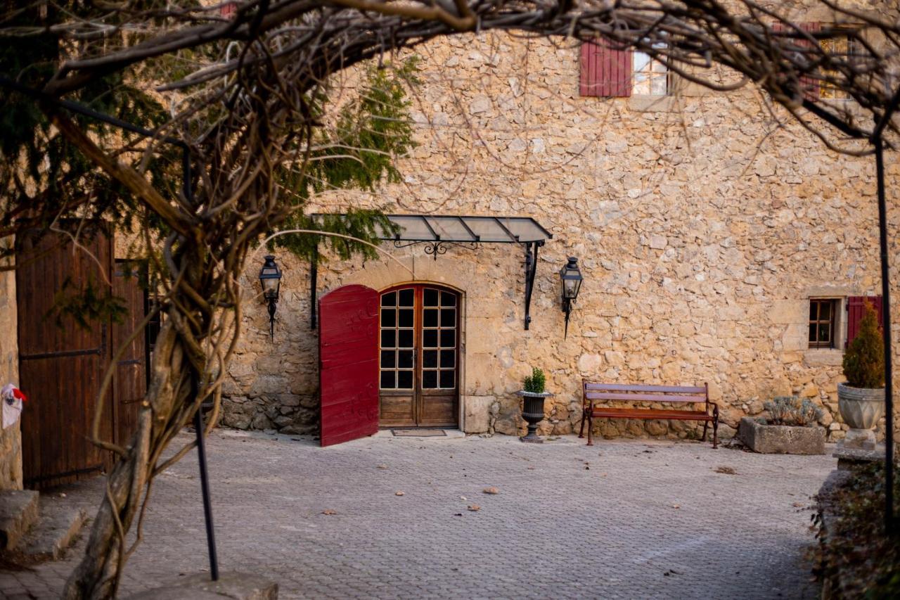 Le Vieux Moulin De Jouques Bed and Breakfast Εξωτερικό φωτογραφία