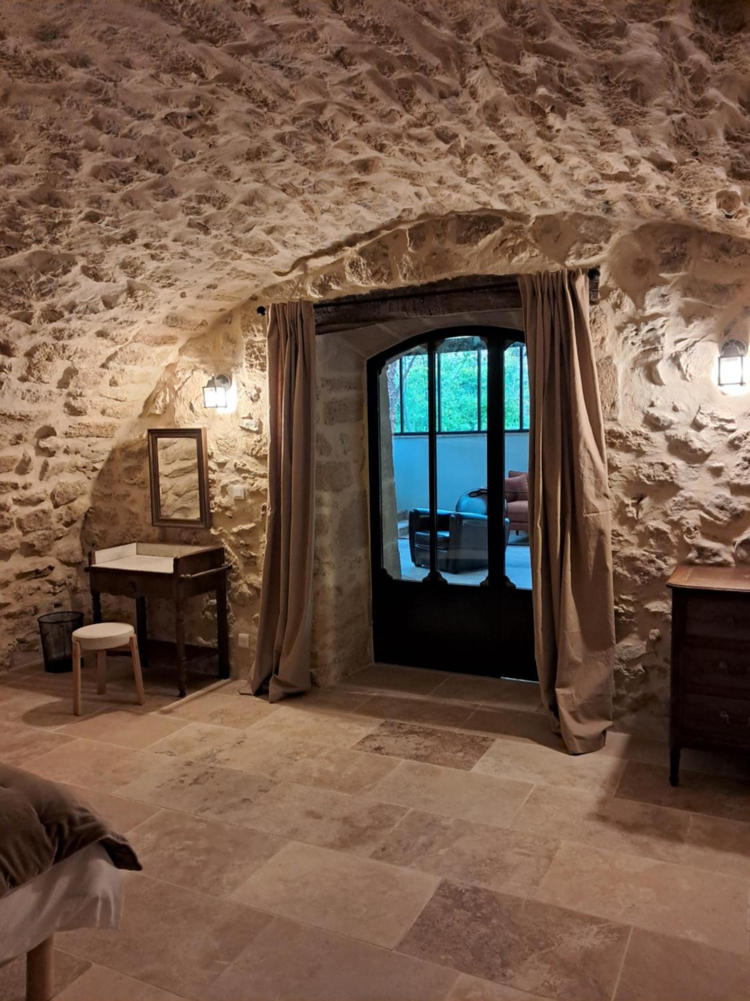Le Vieux Moulin De Jouques Bed and Breakfast Εξωτερικό φωτογραφία