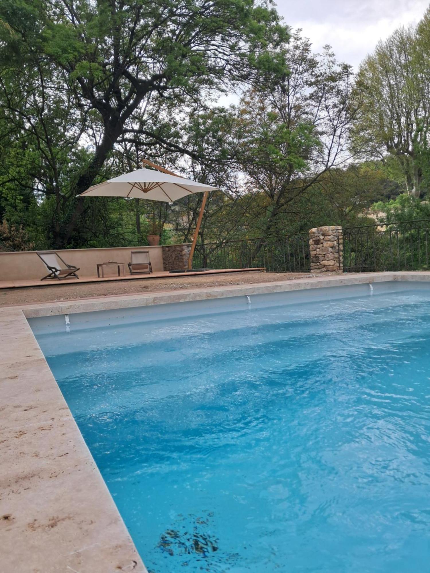 Le Vieux Moulin De Jouques Bed and Breakfast Εξωτερικό φωτογραφία