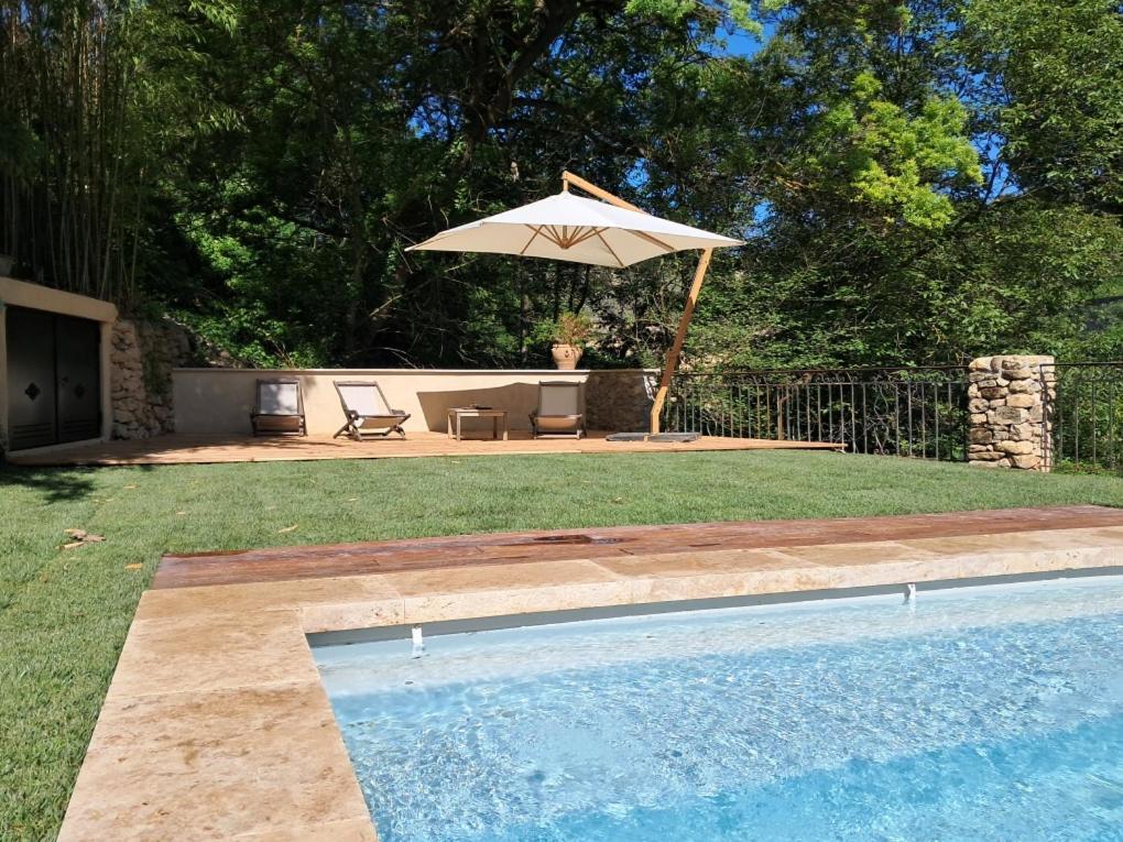 Le Vieux Moulin De Jouques Bed and Breakfast Εξωτερικό φωτογραφία